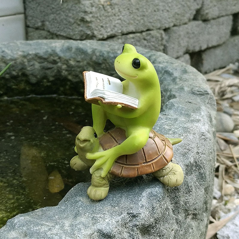 Everyday Collection Animal Frog Figurines