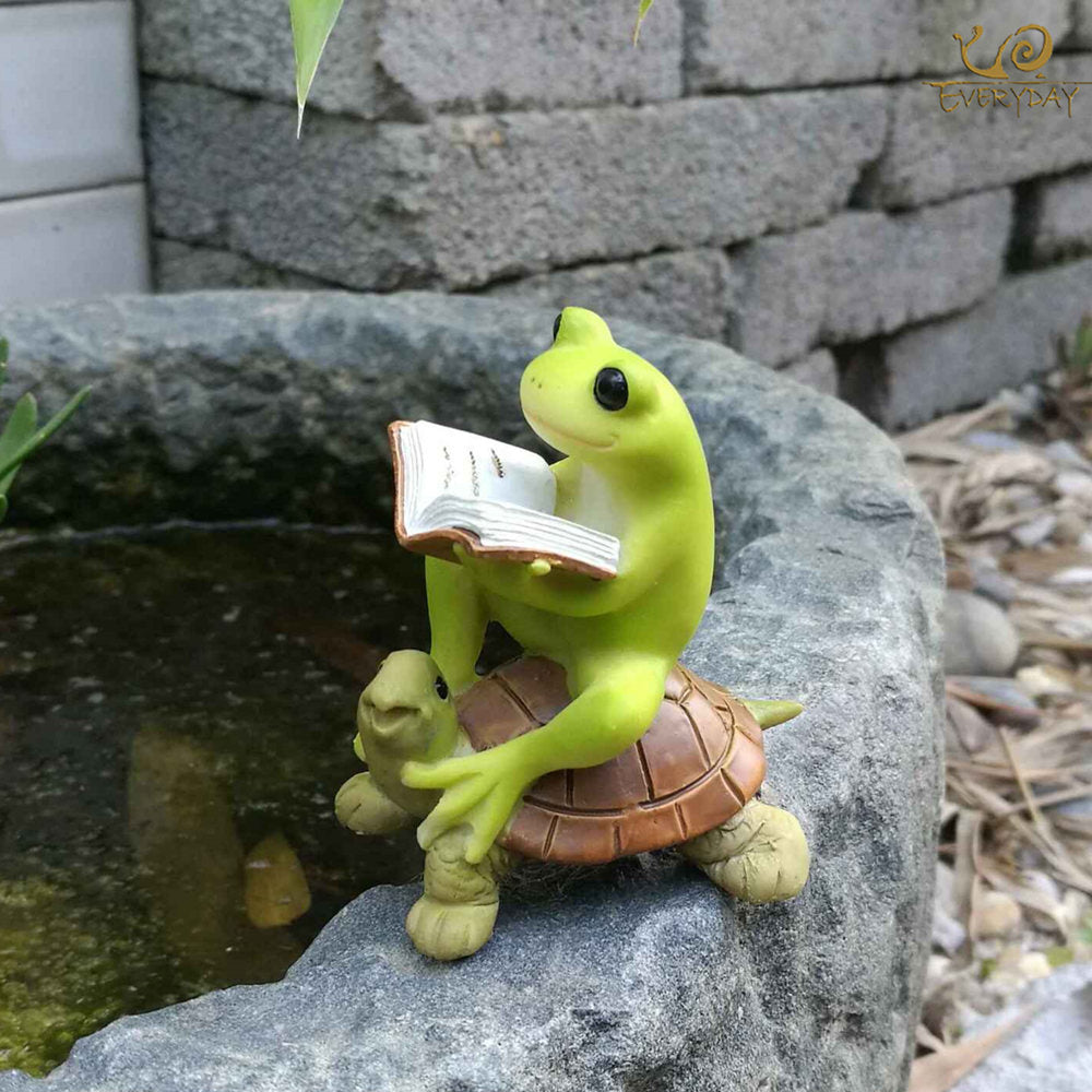 Everyday Collection Animal Frog Figurines