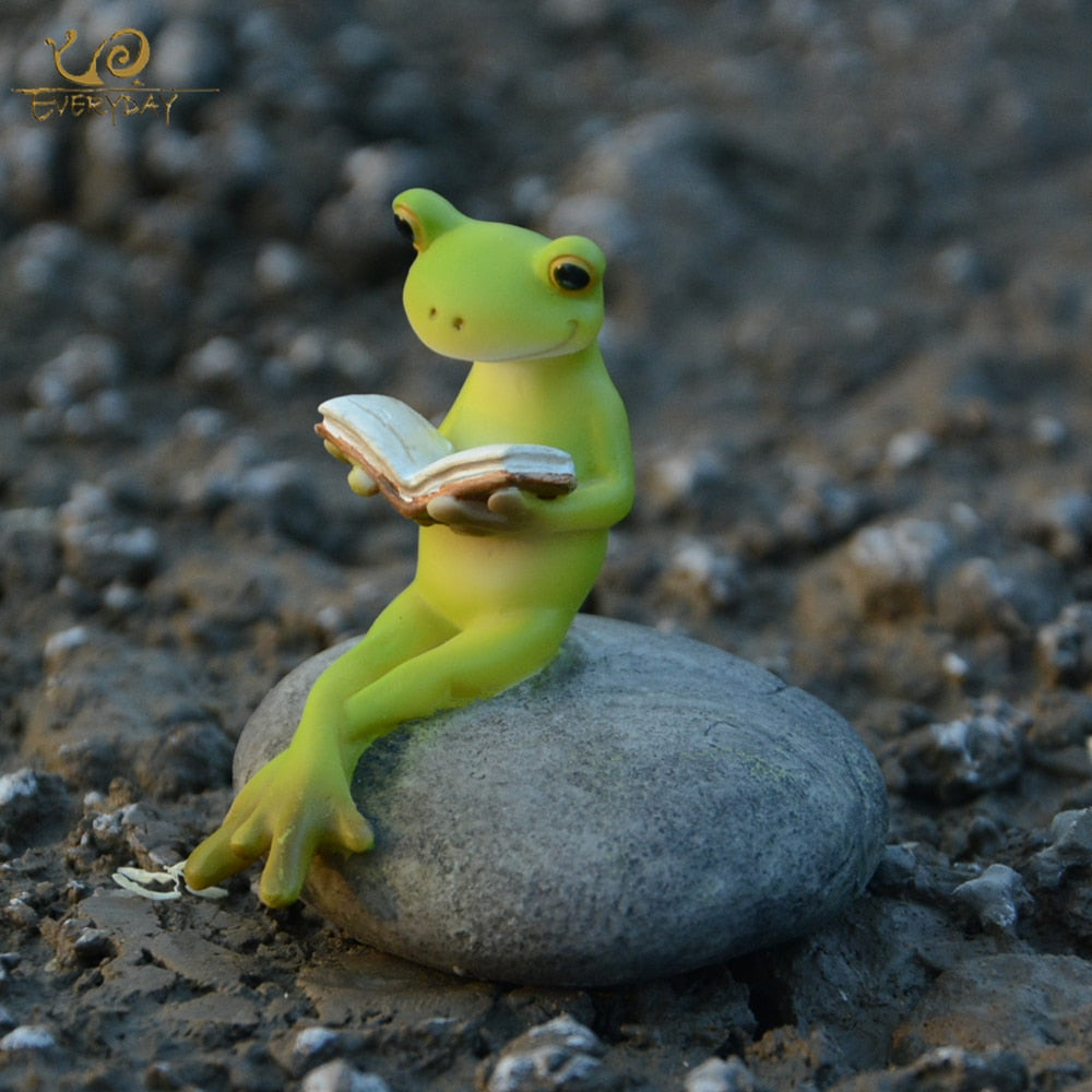 Everyday Collection Animal Frog Figurines